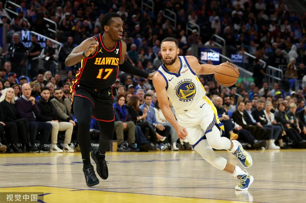 在场上的影 在场上的影