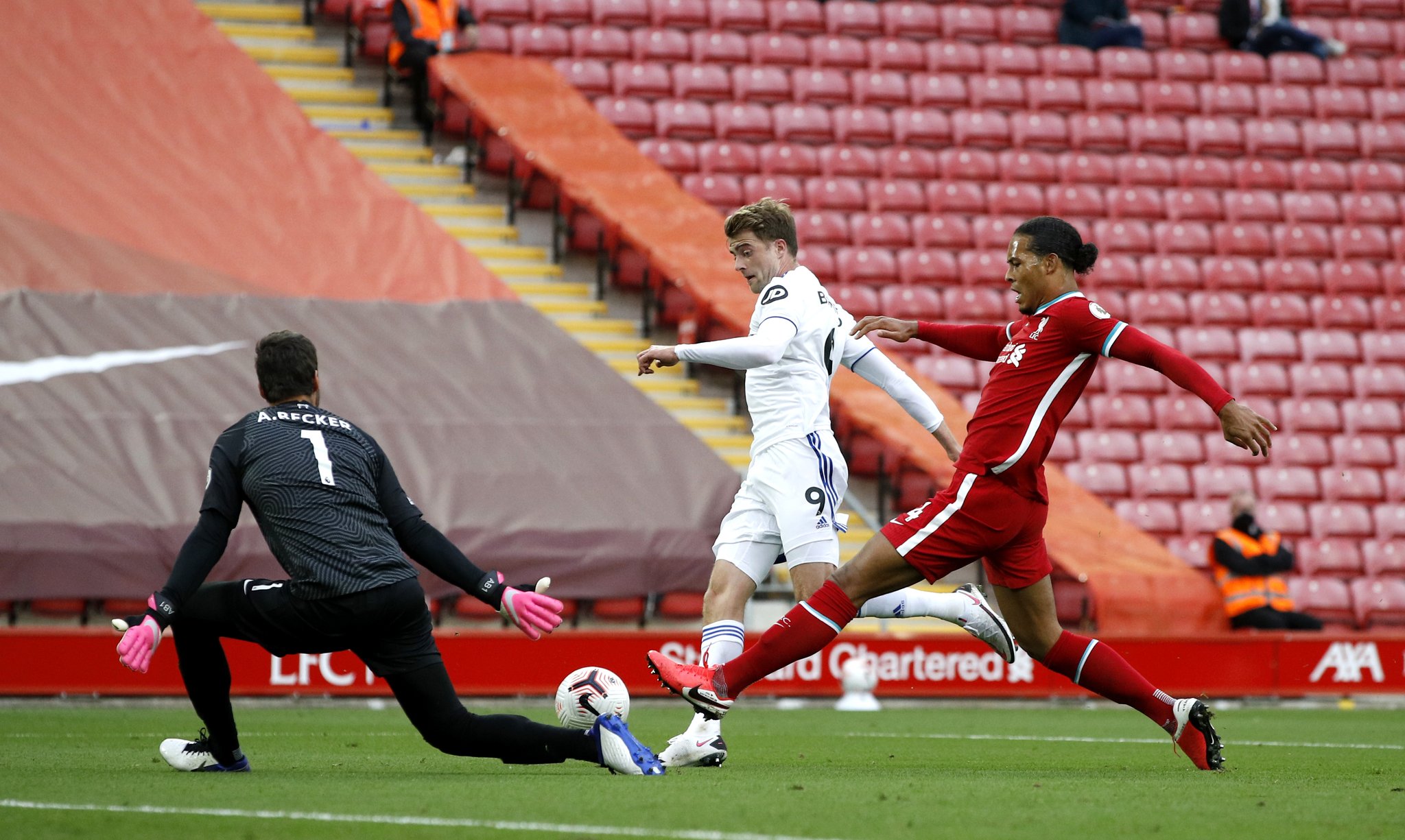 作令人难以 作令人难以