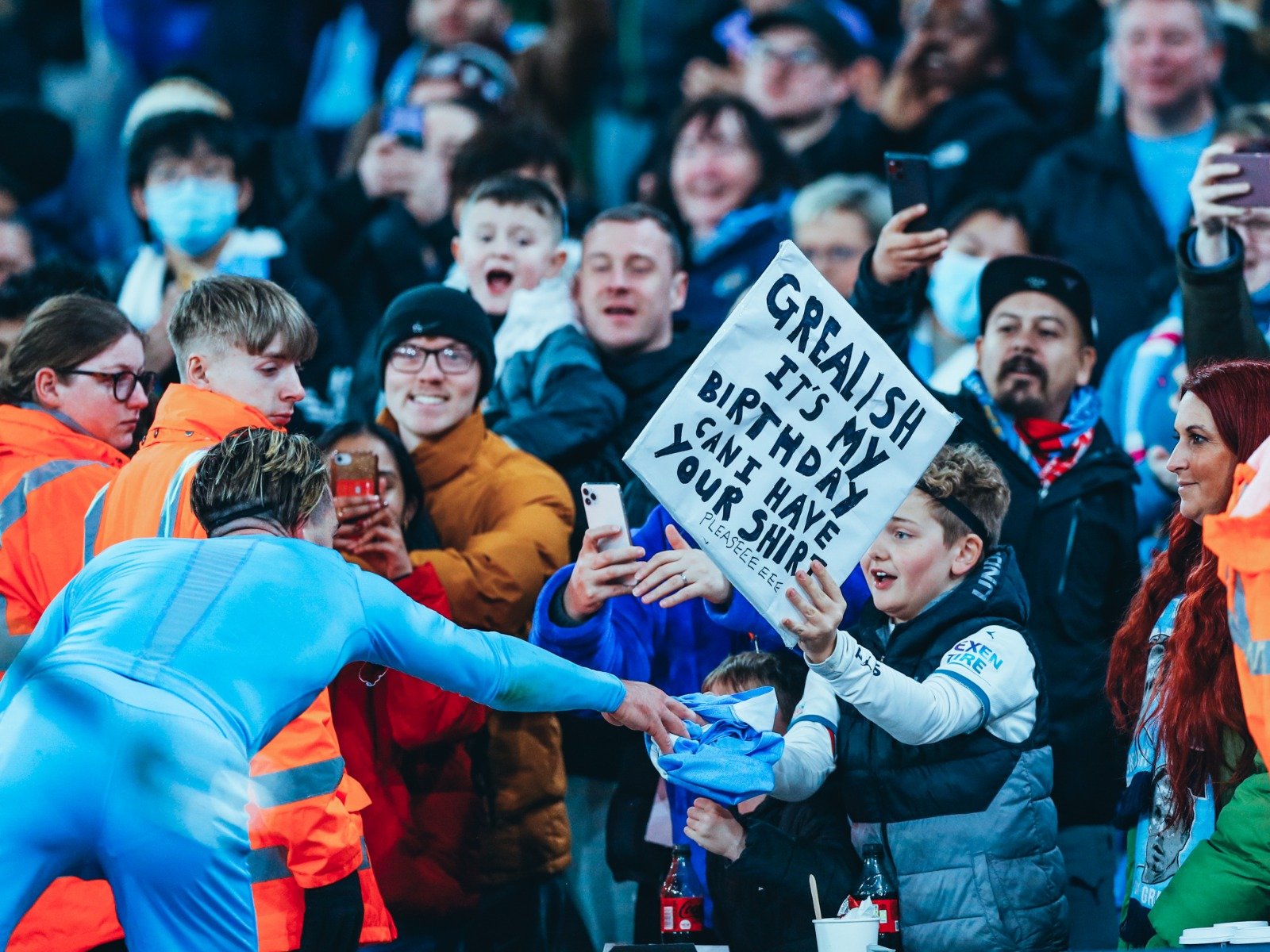 员的注意 员的注意